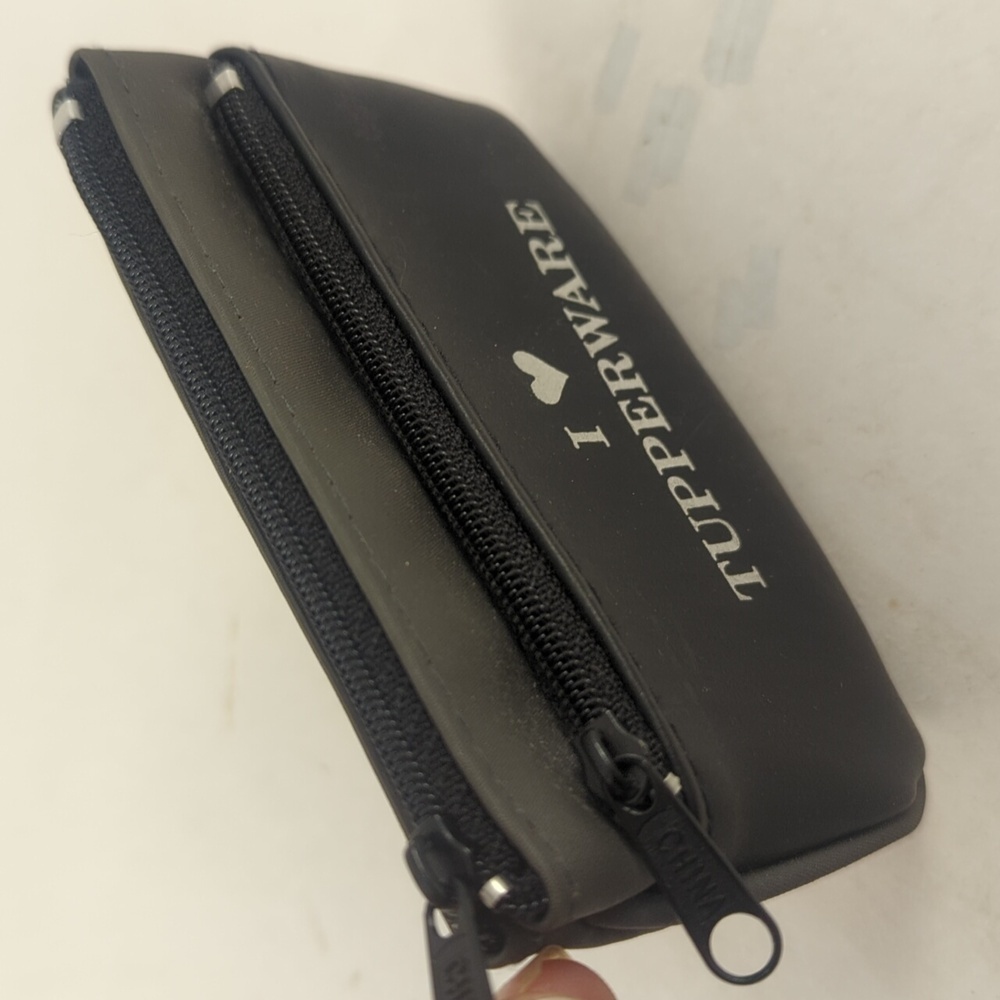 Tupperware coin purse - Picture 2 of 4